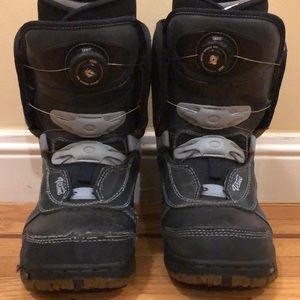 Vans Snowboard Boots